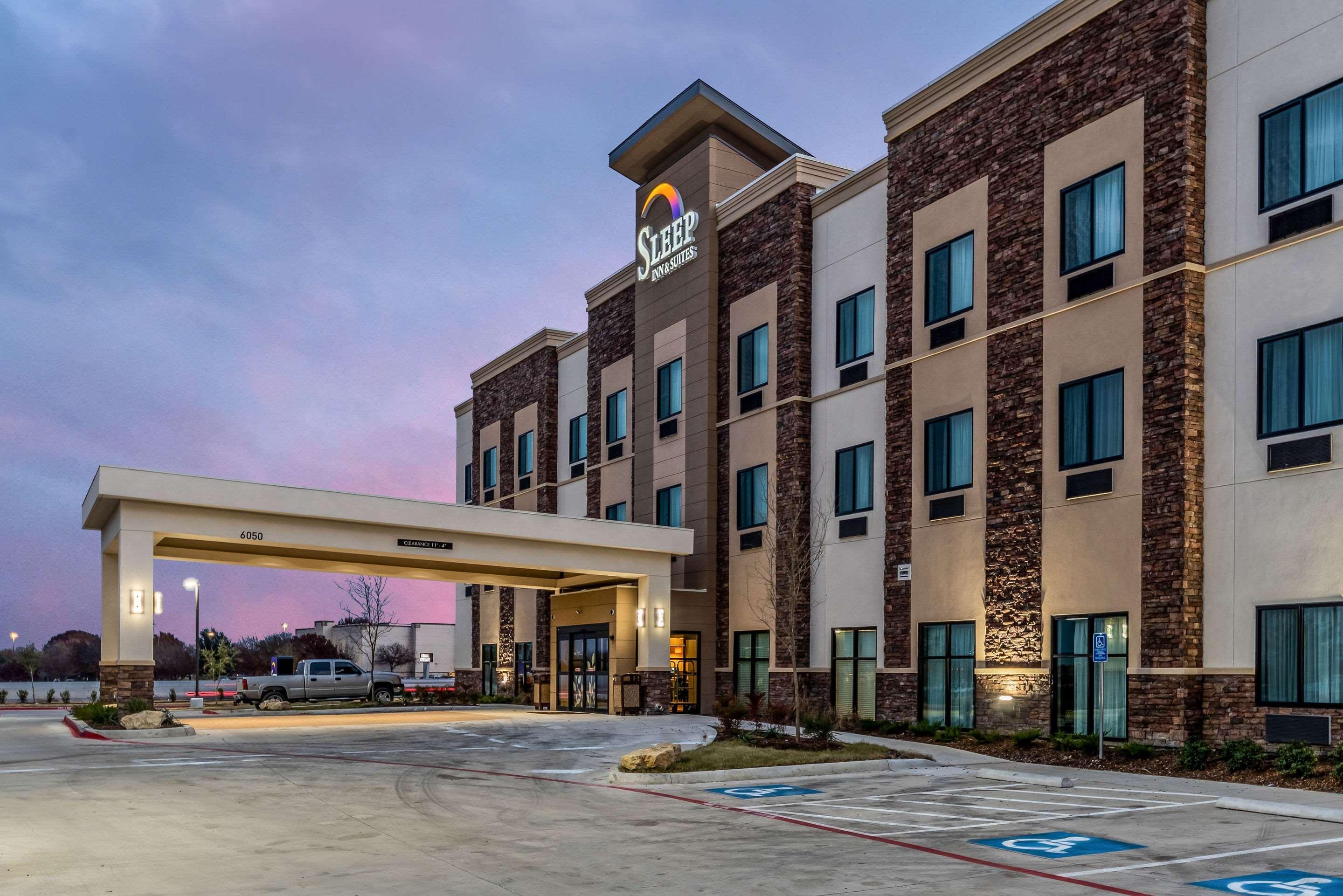 Sleep Inn & Suites Fort Worth - Fossil Creek Exterior photo